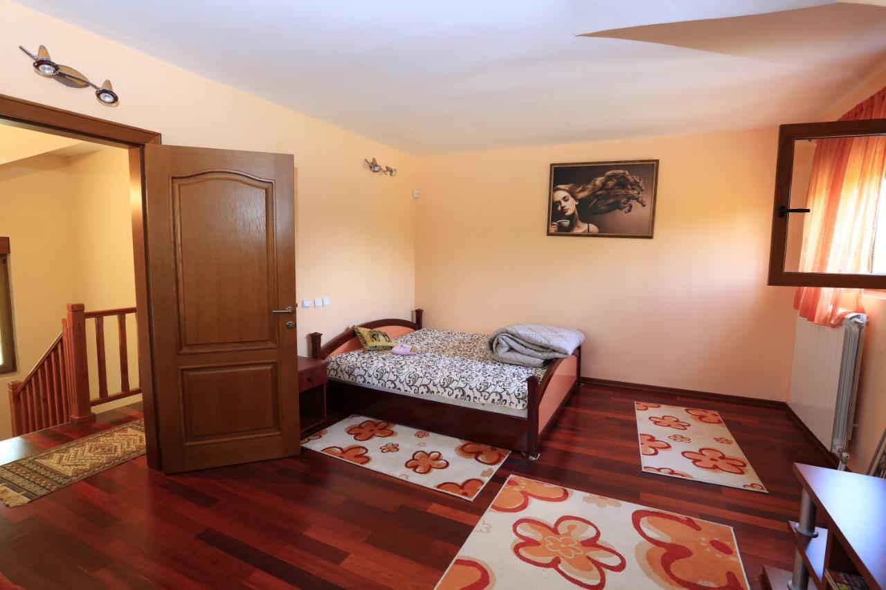 Amigosranch Villa Krusevac Ngoại thất bức ảnh
