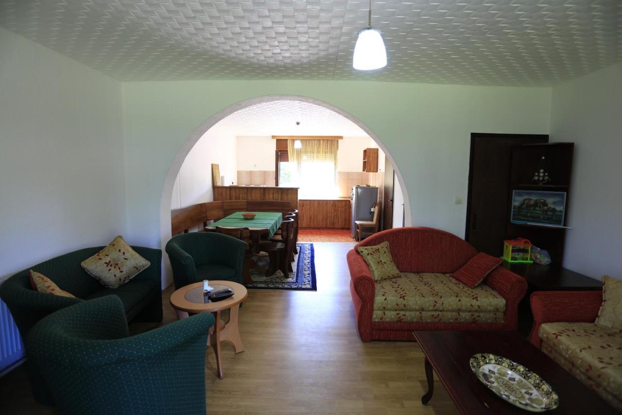 Amigosranch Villa Krusevac Ngoại thất bức ảnh